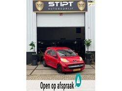 Rood Gebruikt 2009 Peugeot 107 Hatchback | € 2.249 (Super prijs)