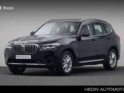 Schwarz uni (donker zwart) Gebruikt 2022 BMW X3 Executive SUV | € 48.880