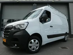 Wit Gebruikt 2023 Renault Master Van | € 23.950 (Goede deal)