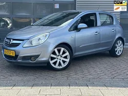 Grijs Gebruikt 2007 Opel Corsa Essentia Hatchback | € 3.950 (Iets duurder)