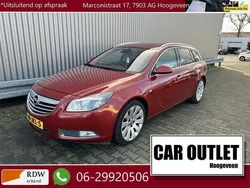 Rood, metallic lak Gebruikt 2009 Opel Insignia Executive Stationwagen | € 4.950 (Super prijs)