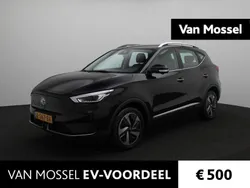 Zwart Gebruikt 2023 MG ZS Luxury Sedan | € 27.995 (Eerlijke prijs)