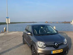 Grijs Gebruikt 2020 Renault Twingo Intens Hatchback | € 9.500 (Goede deal)
