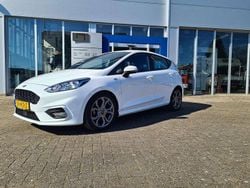 Wit Gebruikt 2018 Ford Fiesta ST-Line Hatchback | € 12.250 (Eerlijke prijs)