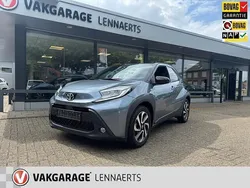 Grijs Gebruikt 2024 Toyota Aygo Envy Hatchback | € 21.735 (Eerlijke prijs)