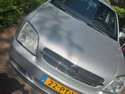 Grijs Gebruikt 2004 Opel Vectra Comfort Sedan | € 1.200 (Eerlijke prijs)