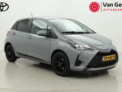 Grijs Gebruikt 2018 Toyota Yaris Hybrid Hatchback | € 16.499 (Eerlijke prijs)