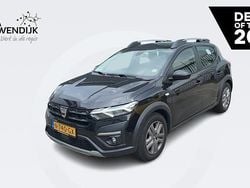 Noir nacre 676 Gebruikt 2021 Dacia Sandero Comfort Hatchback | € 11.890 (Eerlijke prijs)