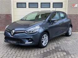 Grijs Gebruikt 2017 Renault Clio IV Life Hatchback | € 8.950 (Eerlijke prijs)