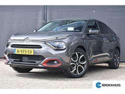 Grijs, metallic lak Gebruikt 2021 Citroën e-C4 Shine SUV | € 14.900 (Goede deal)