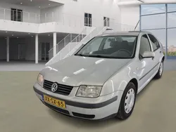 Grijs Gebruikt 1999 VW Bora Trendline Sedan | € 1.345