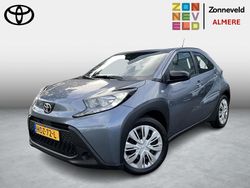 Grijs Gebruikt 2025 Toyota Aygo X Play SUV | € 18.299