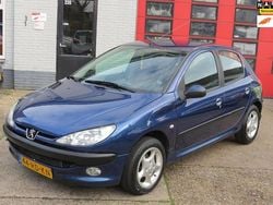 Blauw Gebruikt 2005 Peugeot 206 Hatchback | € 1.200 (Eerlijke prijs)