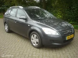 Grijs, metallic lak Gebruikt 2009 Kia Ceed Stationwagen | € 1.250