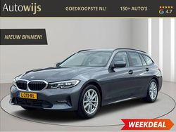 Grijs Gebruikt 2021 BMW 318 Comfort Edition Stationwagen | € 20.495 (Super prijs)