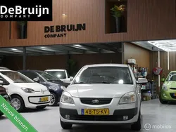 Grijs Gebruikt 2007 Kia Rio Hatchback | € 2.500 (Eerlijke prijs)