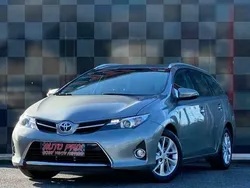 Grijs Gebruikt 2014 Toyota Auris Comfort Stationwagen | € 8.350
