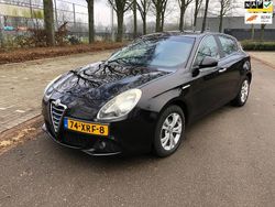 Zwart Gebruikt 2012 Alfa Romeo Giulietta Distinctive Hatchback | € 5.500 (Duur)