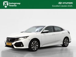 Wit Gebruikt 2017 Honda Civic Comfort Hatchback | € 16.895 (Eerlijke prijs)