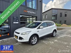 Wit Gebruikt 2015 Ford Kuga Titanium SUV | € 15.250 (Eerlijke prijs)