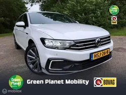 Wit Gebruikt 2020 VW Passat GTE Stationwagen | € 25.900 (Eerlijke prijs)