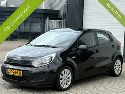 Zwart Gebruikt 2011 Kia Rio Plus Hatchback | € 4.999 (Eerlijke prijs)
