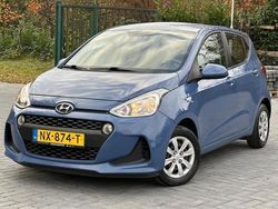 Blauw Gebruikt 2017 Hyundai i10 Edition Hatchback | € 7.795 (Eerlijke prijs)