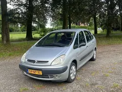 Grijs Gebruikt 2004 Citroën Xsara Picasso MPV | € 875 (Eerlijke prijs)