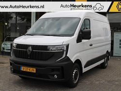 Wit Gebruikt 2024 Renault Master Van | € 37.754 (Eerlijke prijs)