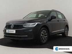 Zwart Gebruikt 2022 VW Tiguan Life SUV | € 28.395 (Super prijs)