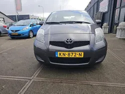 Grijs Gebruikt 2010 Toyota Yaris Comfort Hatchback | € 3.199 (Eerlijke prijs)