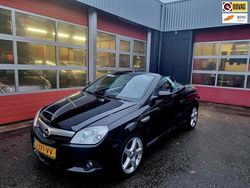 Zwart Gebruikt 2005 Opel Tigra Cabriolet | € 3.500 (Duur)