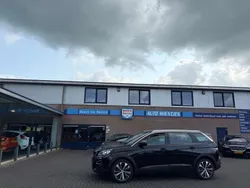 Zwart, metallic lak Gebruikt 2020 Peugeot 5008 MPV | € 14.950 (Eerlijke prijs)