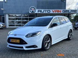 Wit Gebruikt 2013 Ford Focus ST Stationwagen | € 11.950 (Goede deal)