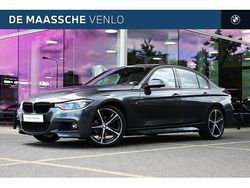 Grijs Gebruikt 2019 BMW 318 Executive Sedan | € 23.950 (Eerlijke prijs)