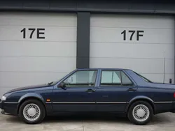 Blauw, metallic lak Gebruikt 1996 Saab 9000 Griffin Sedan | € 11.900