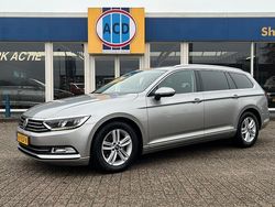 Grijs (metallic) Gebruikt 2017 VW Passat Stationwagen | € 10.500 (Super prijs)