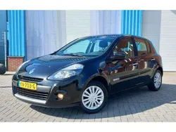 Zwart Gebruikt 2010 Renault Clio R.S. Dynamique Hatchback | € 3.950 (Eerlijke prijs)