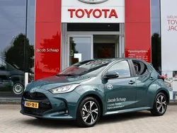 Groen, metallic lak Nieuw 2025 Toyota Yaris Comfort Hatchback | € 32.985 (Duur)