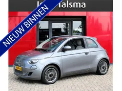Grijs, metallic lak Gebruikt 2021 Fiat 500e Icon Hatchback | € 14.445 (Goede deal)