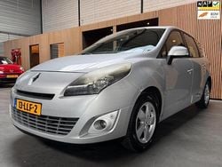 Grijs Gebruikt 2010 Renault Grand Scénic III Dynamique MPV | € 2.250 (Goede deal)