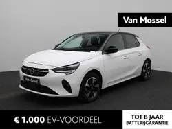 Wit Gebruikt 2022 Opel Corsa-e Elegance Hatchback | € 17.400 (Eerlijke prijs)