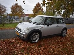 Grijs (metallic) Gebruikt 2003 Mini ONE Hatchback | € 1.450 (Eerlijke prijs)