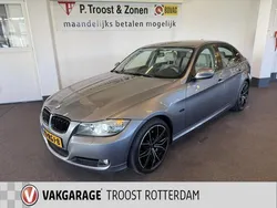Grijs, metallic lak Gebruikt 2011 BMW 320 Luxury Line Sedan | € 8.750 (Iets duurder)