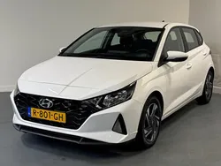 Wit Gebruikt 2022 Hyundai i20 Comfort Hatchback | € 15.545 (Eerlijke prijs)