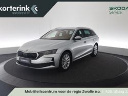 Zilver, metallic lak Gebruikt 2024 Skoda Octavia Business Line Stationwagen | € 34.950 (Duur)