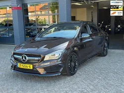 Bruin Gebruikt 2015 Mercedes CLA45 AMG AMG Sedan | € 27.499 (Eerlijke prijs)