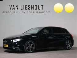 Zwart, metallic lak Gebruikt 2019 Mercedes A180 Business Hatchback | € 24.900 (Goede deal)