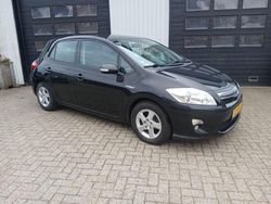 Zwart Gebruikt 2011 Toyota Auris Hybrid Hatchback | € 7.100 (Eerlijke prijs)