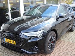 Zwart Gebruikt 2024 Audi Q8 e-tron Advanced SUV | € 60.950 (Super prijs)